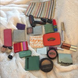 Huge discontinued makeup bundle Mac and Clinique